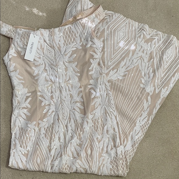 Elegant Beige and White sequined Embroidered Dress - Picture 6 of 7